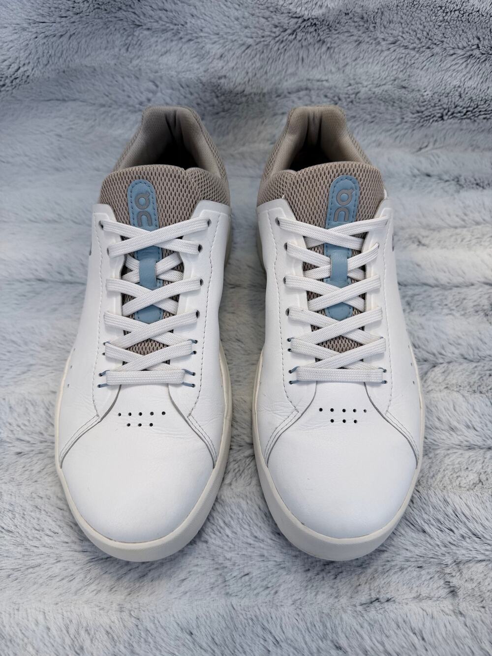 On THE ROGER Advantage Women’s Sneakers White/Sand Size 8.5 3WD10650248